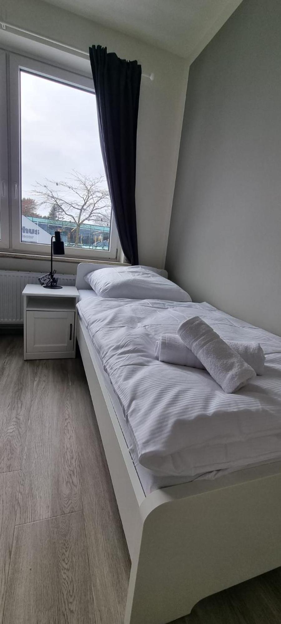 Zweibettzimmer "Grau" In Zentraler Lage Bréma Kültér fotó